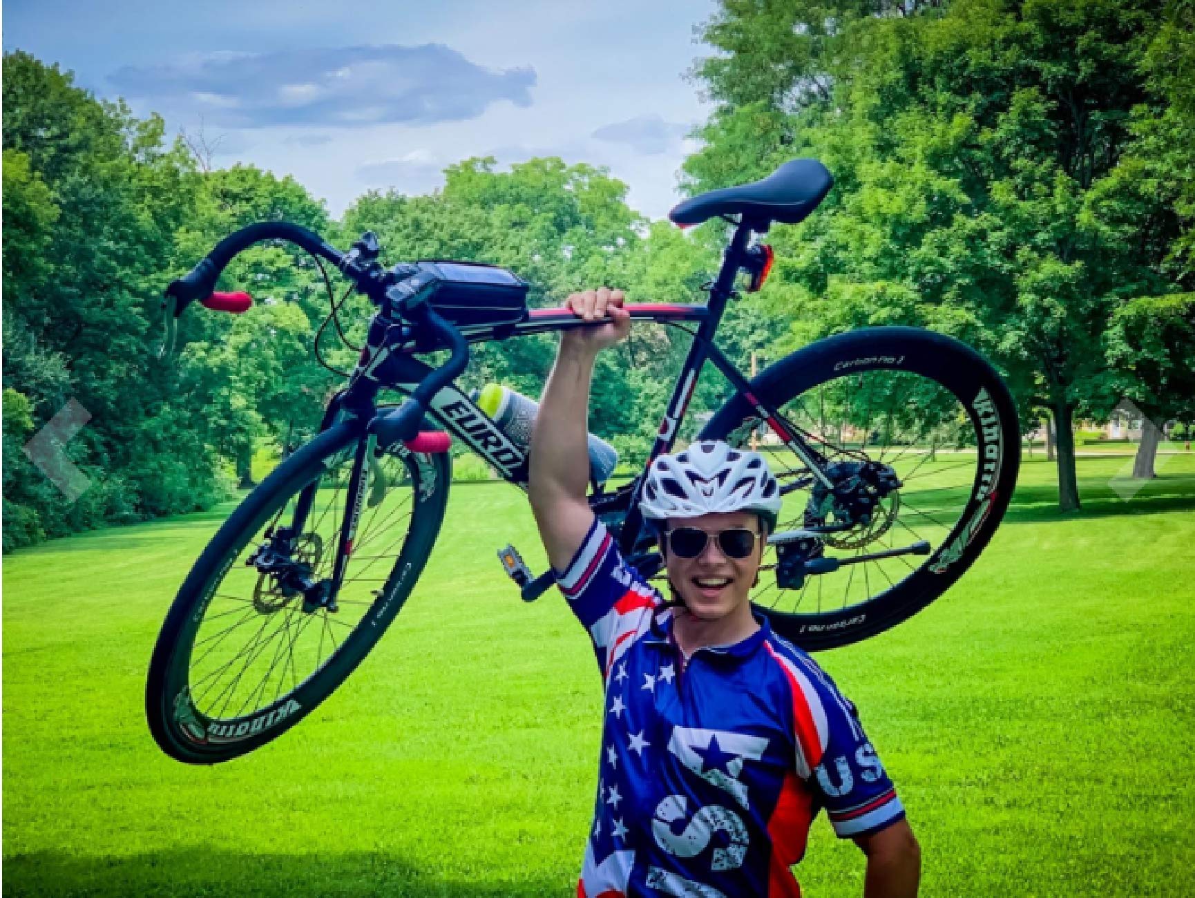 700C Road Bike With 21-Speed Dual Disc Brakes